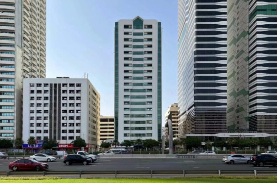The White Crown | Prime Location | Multiple Offices |